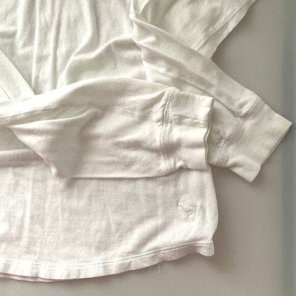 VICTORIA’S SECRET PINK LONG SLEEVE T-SHIRT PETITE RUNS BIGGER SEE MEASURMENTS - Picture 7 of 14